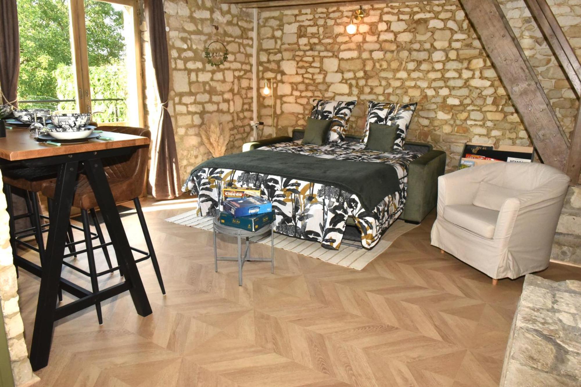 Maisonnette Du Bonheur - Vue Campagne - Baignoire Balneo 32 Jets - Lits Queen Size Vadencourt  Екстериор снимка