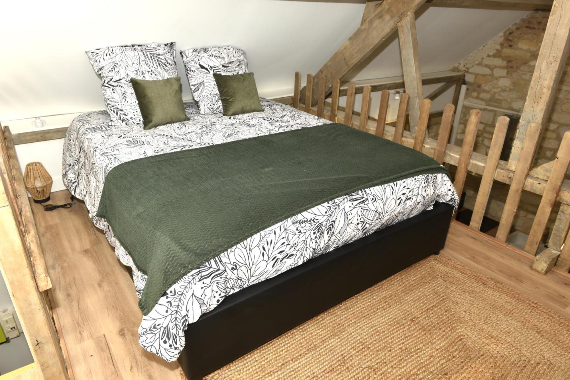 Maisonnette Du Bonheur - Vue Campagne - Baignoire Balneo 32 Jets - Lits Queen Size Vadencourt  Екстериор снимка